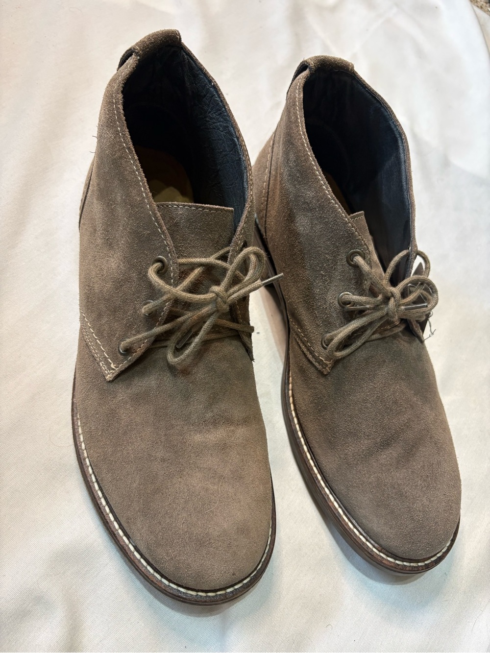 Naot Men’s Suede Chukka Boots in Taupe Brown